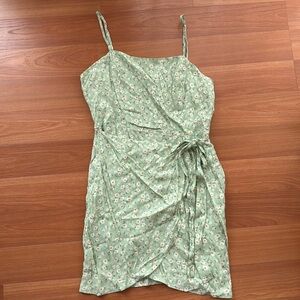 Shein mint green daisy wrap skirt dress medium